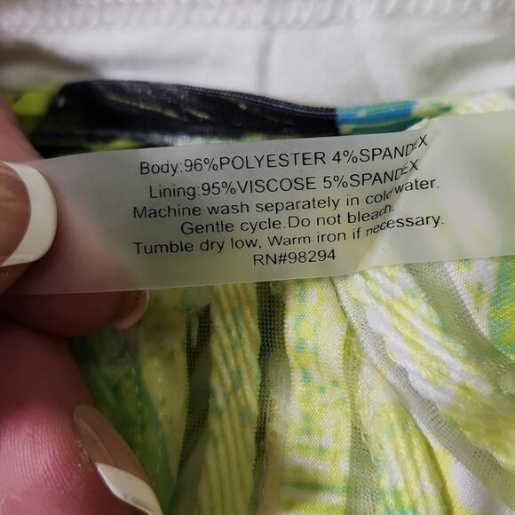 Onque Casual Women's Short Sleeve Floral Eiffel Tower Top Shirt Size PS Art Wear - Picture 9 of 10